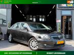 Toyota Avensis 1.8 VVTi Luna|1e eig|NAP|Trekhaak|Airco|APK, Auto's, Voorwielaandrijving, Huisgarantie, 4 cilinders, Zwart