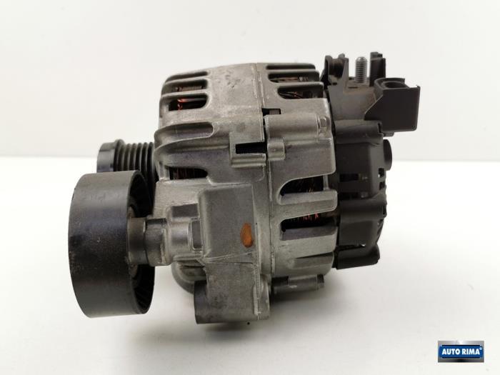 Dynamo van een Volvo V40