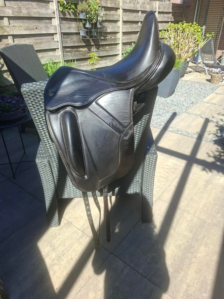Fairfax zadel 17,5 inc, Dieren en Toebehoren, Paarden en Pony's | Zadels, Ophalen of Verzenden, Gebruikt, Dressuur