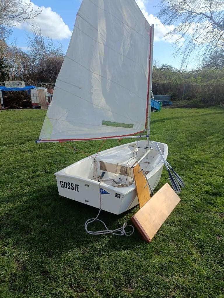 Optimist Zeilboot Met Accessoires, Watersport en Boten, Open zeilboten, Gebruikt, Optimist, Minder dan 3 meter, Polyester, Geen motor