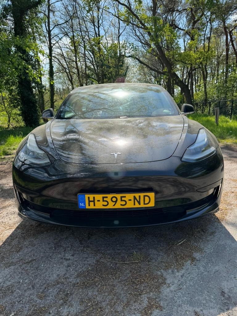 Tesla 3 RWD Plus 60 kWh! 1e Eigenaar!, Auto's, Tesla, Automaat, 238 pk, Achterwielaandrijving, Zwart