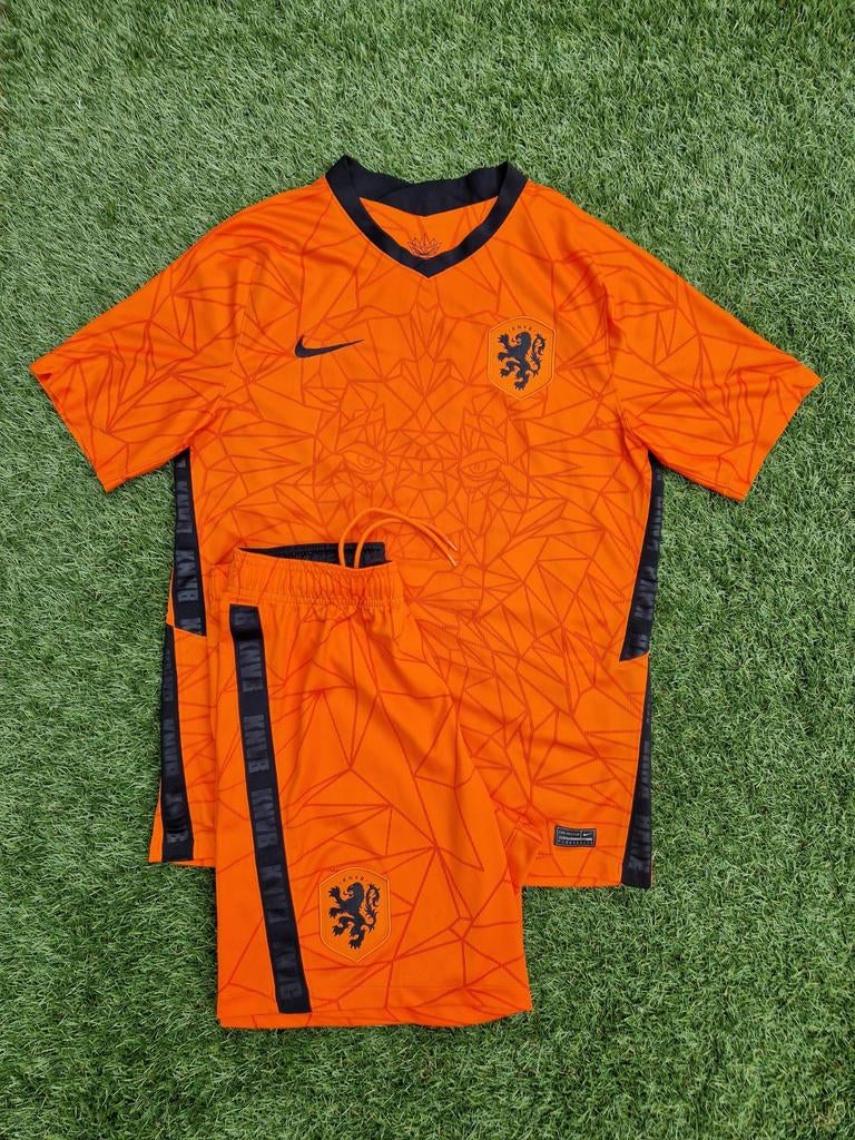 Nederlands elftal tenue 2020 KNVB Oranje shirt broekje M, Maat 48/50 (M), Nike, Oranje, Ophalen of Verzenden