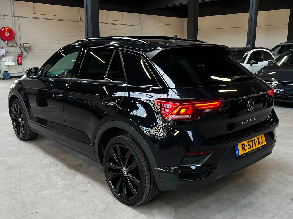 Volkswagen T-Roc 2.0 TSI 4Motion Sport Pano/Carplay/ACC/Came, Automaat, 15 km/l, Gebruikt, Euro 6