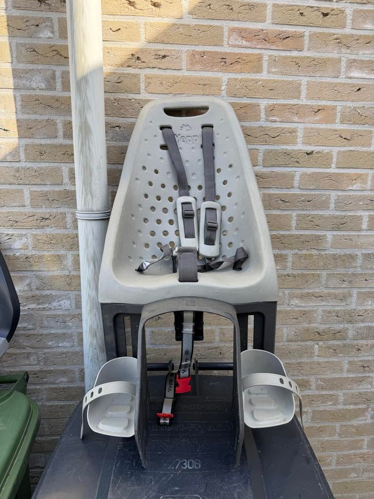Yepp achterzitje met voetsteuntjes, Ophalen, Gebruikt, Achterzitje, Voetsteuntjes