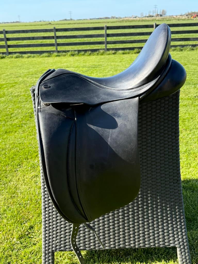 Fryso Profile dressuur zadel 17,5 MW fit 4, Ophalen, Gebruikt, Dressuur