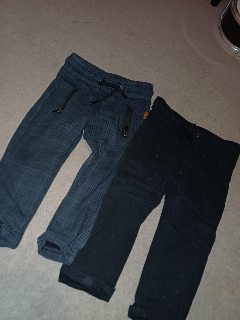 Twee broekjes maat 86, Kinderen en Baby's, Babykleding | Maat 86, Ophalen of Verzenden