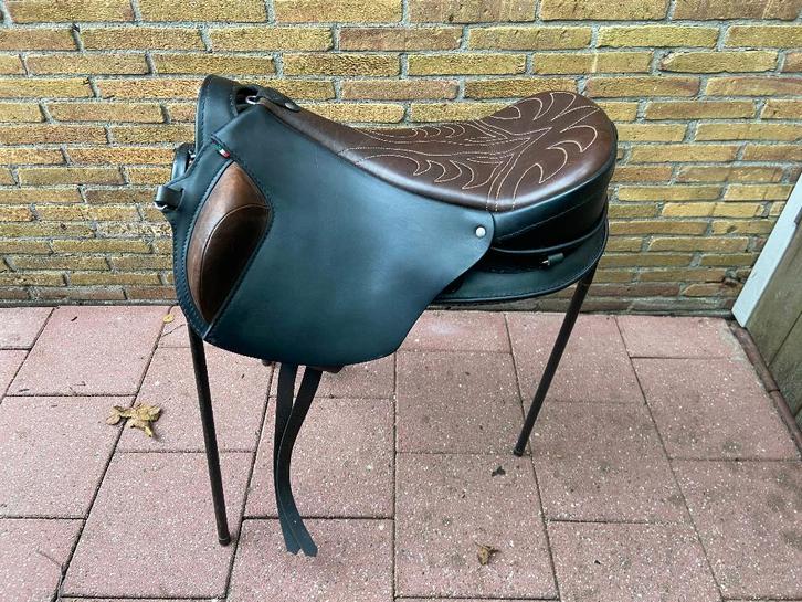 Ghost zadel Quevis, maat grande, boomloos, Dieren en Toebehoren, Paarden en Pony's | Overige Paardenspullen, Zo goed als nieuw