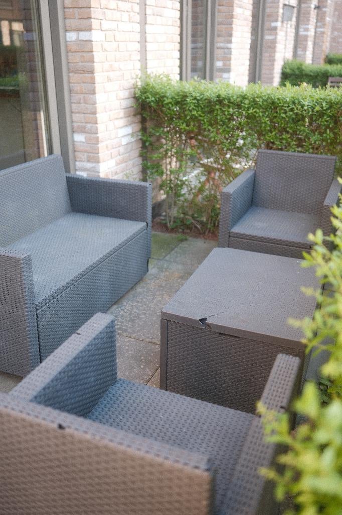 Allibert Loungeset – Tuinbank, 2 Stoelen + Tafel met Kussens, Tuin en Terras, Tuinsets en Loungesets, Ophalen, Gebruikt, Kunststof