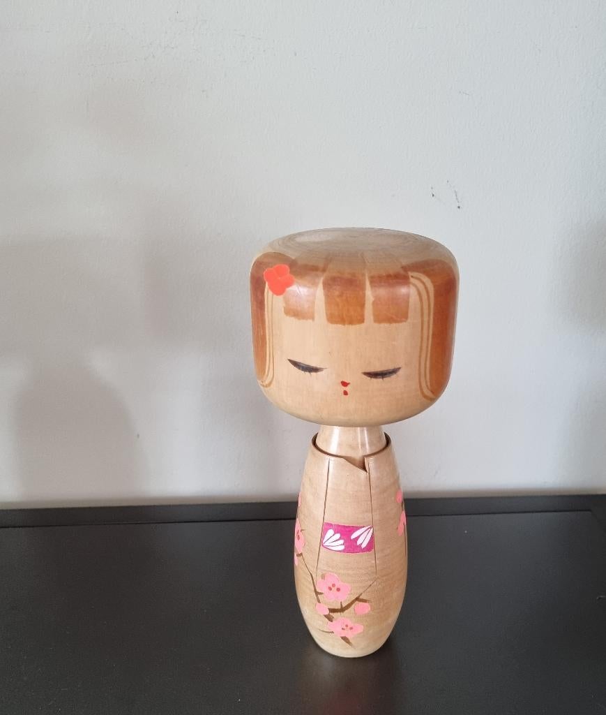Mooie Kokeshi van (vermoedelijk) Miyashita Hajime, Antiek en Kunst, Kunst | Niet-Westerse kunst, Verzenden