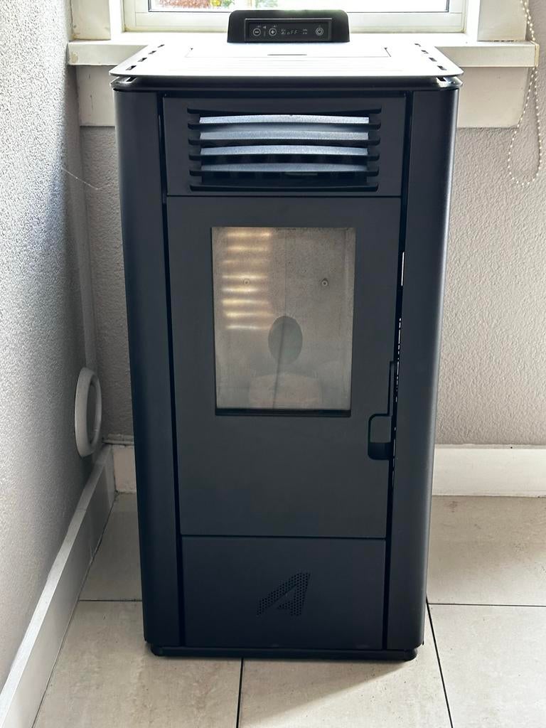 Artel 6,4 kW Pelletkachel in zeer goede staat., Huis en Inrichting, Ophalen, Gebruikt, Overige brandstoffen, Pelletkachel