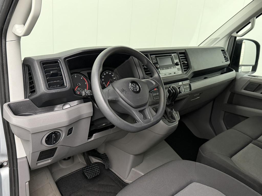 Volkswagen Crafter 2.0TDi 140PK DSG Automaat L3H3 V-Edition, Stof, Gebruikt, 4 cilinders, Metallic lak