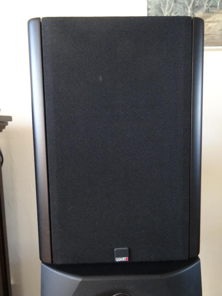 MB Quart 220, Zo goed als nieuw, 60 tot 120 watt, Front, Rear of Stereo speakers, Ophalen