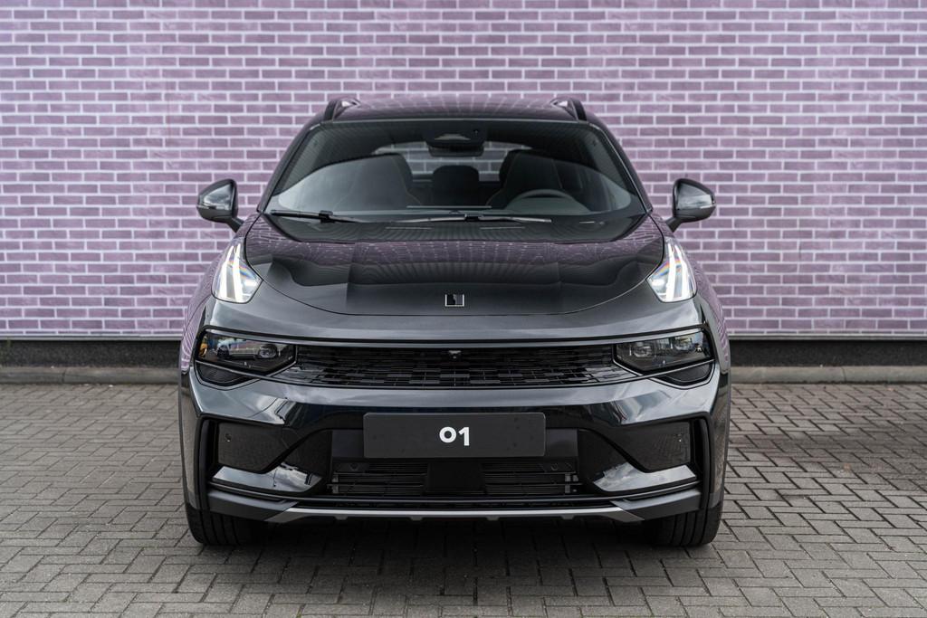 Lynk & Co 01 1.5 More | Adaptieve Cruise Control | Dodehoeka, Euro 6, 4 cilinders, 1898 kg, Zwart