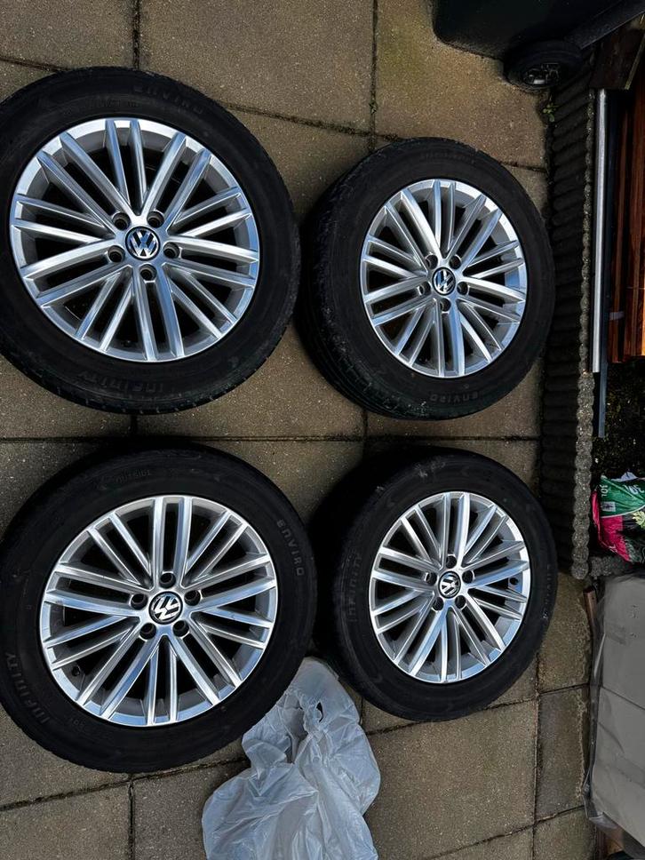 235/55/17 velgen, Auto-onderdelen, Banden en Velgen, Banden en Velgen, Zomerbanden, 17 inch, 235 mm, Personenwagen, Gebruikt, Ophalen of Verzenden