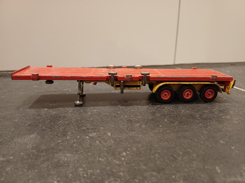 siku trailer container transport v318, Hobby en Vrije tijd, Modelauto's | 1:50, Ophalen of Verzenden, Gebruikt, Bus of Vrachtwagen