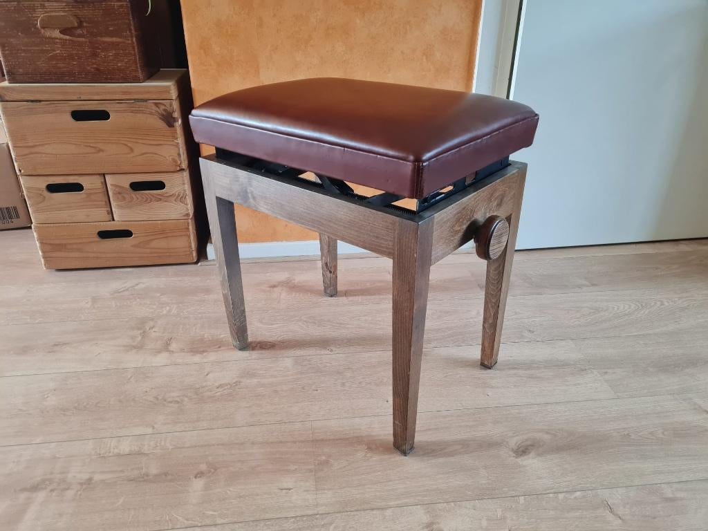 In hoogte verstelbare pianokruk, Muziek en Instrumenten, Piano's, Ophalen, Gebruikt, Overige kleuren, Overige typen