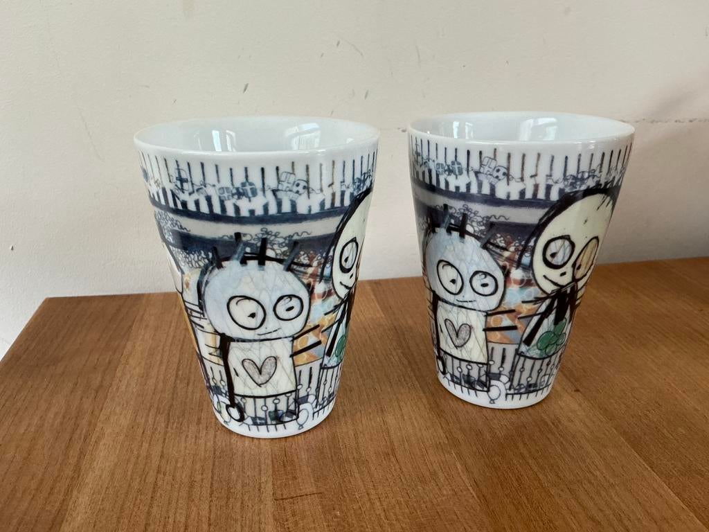 2 Poul Pava bekers - Be friends, Huis en Inrichting, Keuken | Servies, Ophalen of Verzenden, Zo goed als nieuw, Overige stijlen