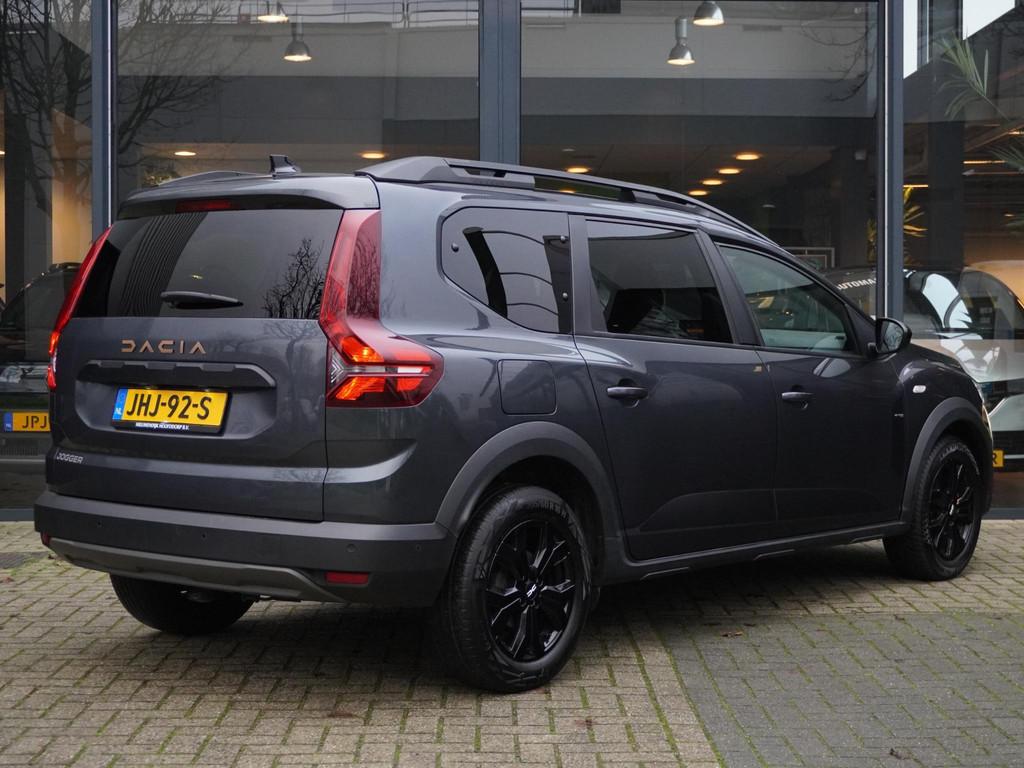 Dacia Jogger TCe 110 Extreme 7p / NAVI / PDC V+A / CAMERA /, Auto's, Dacia, Voorwielaandrijving, Stof, Gebruikt, 7 stoelen