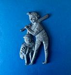 Vintage gietijzeren plaquette met honkballer, Ophalen of Verzenden