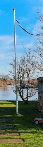 Vlaggenmast, Ophalen