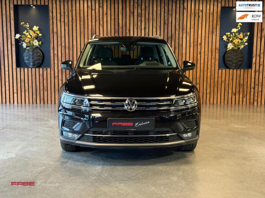 Volkswagen TIGUAN Volkswagen TIGUAN 2.0 Diesel/Massage stoel, Automaat, Gebruikt, Euro 6, 2500 kg