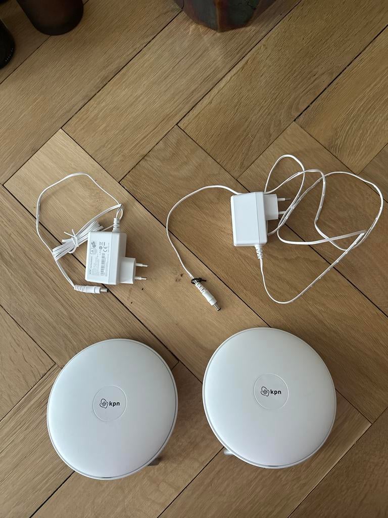 KPN SuperWifi Punten (2 stuks) - Optimaal WiFi bereik, Computers en Software, Routers en Modems, Ophalen, Gebruikt, Router