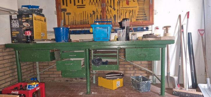 Robuuste werkbank met lades en opbergruimte, Doe-het-zelf en Verbouw, Werkbanken, Gebruikt, Ophalen