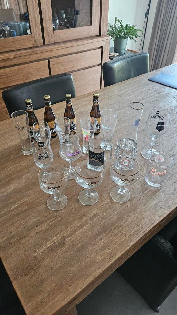 Diverse bierglazen aangeboden, Ophalen, Zo goed als nieuw, Bierglas