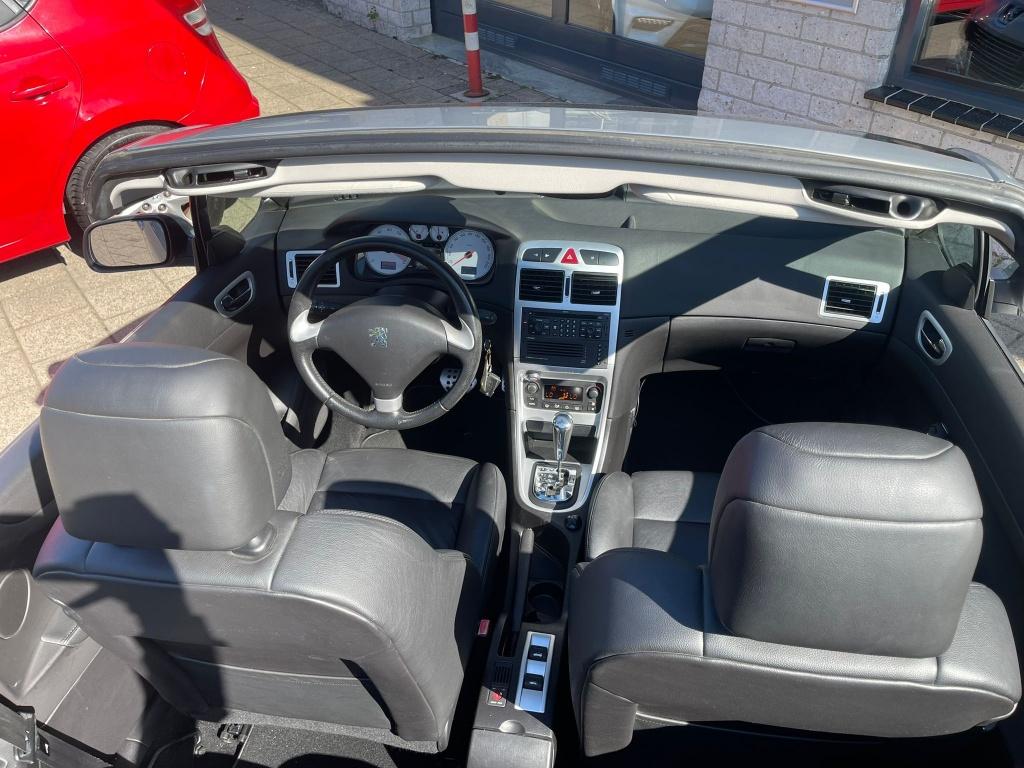 Peugeot 307 CC 2.0-16V Automaat Leer Jbl Distri Vv Navi, Auto's, Gebruikt, Cabriolet, 4 stoelen, Origineel Nederlands