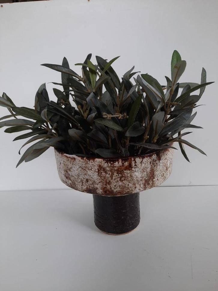 bloempot op voet ~vintage ~, Tuin en Terras, Bloempotten, Gebruikt, Aardewerk, Minder dan 40 cm, Minder dan 25 cm, Overige vormen