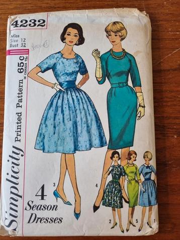 Simplicity 4232 vintage patroon jurk beschikbaar voor biedingen