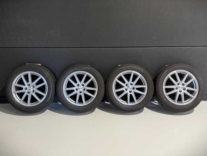 17 inch velgen met winterbanden Ford Puma ST, Auto-onderdelen, Banden en Velgen, Banden en Velgen, Winterbanden, 17 inch, 215 mm