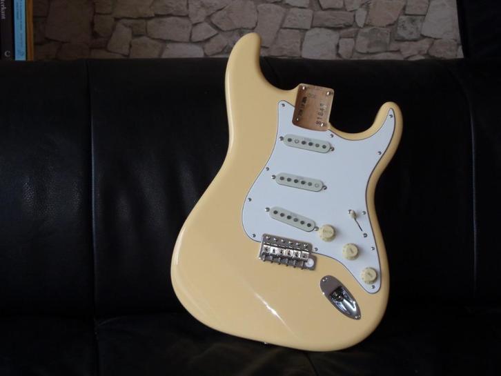 Fender Yngwie Malmsteen loaded stratocaster body, 2024 , USA, Muziek en Instrumenten, Snaarinstrumenten | Gitaren | Elektrisch