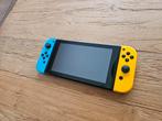 Nintendo Switch met 4 spellen!, Spelcomputers en Games, Spelcomputers | Nintendo Switch, Ophalen of Verzenden, Zo goed als nieuw
