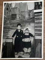 Volendamse Kinderen Foto Zwarthoed, Antiek en Kunst, Ophalen of Verzenden