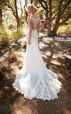 Trouwjurk met kanten sleep maat 36, Ophalen of Verzenden, Zo goed als nieuw, Wit, Trouwjurk