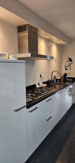 Complete keuken 432 cm – Siemens inbouw + Grohe Red kraan, Ophalen, Wit, Enkelwandige keuken, Composiet