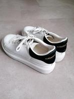 Alexander McQueen Sneakers Dames Maat 37, Wit, Ophalen of Verzenden, Sneakers of Gympen, Gedragen
