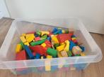 Veel gekleurde houten blokken, Kinderen en Baby's, Speelgoed | Houten speelgoed, Overige typen, Gebruikt, Ophalen of Verzenden