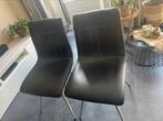 2 zwarte nep leren eerkamer stoelen, Huis en Inrichting, Stoelen, Overige materialen, Gebruikt, Twee, Zwart
