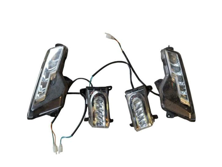 Knipperlicht Knipperlichten set led origineel GTS Bellavista, Fietsen en Brommers, Brommeronderdelen | Scooters, Gebruikt, Ophalen of Verzenden