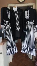 Te huur Dickens 15E, Ophalen, Maat 42/44 (L), Zo goed als nieuw, Kleding