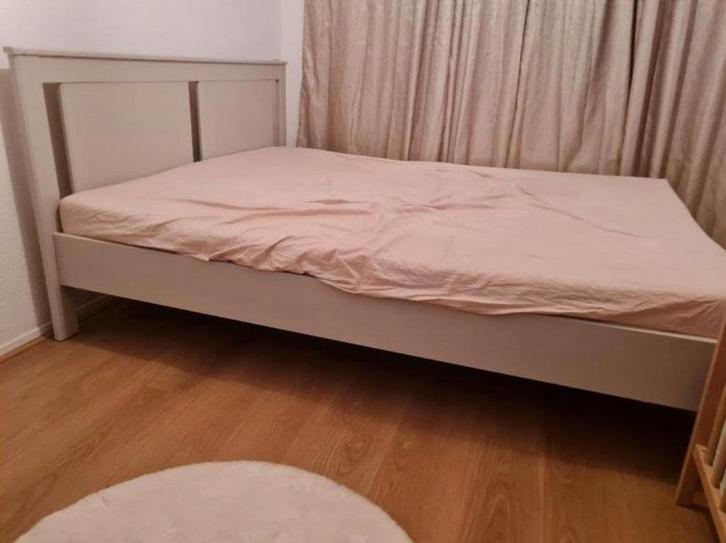 Ikea Songesand bedframe (zonder lattenbodem/matras), Huis en Inrichting, Slaapkamer | Bedden, Gebruikt, Tweepersoons, 160 cm, 200 cm