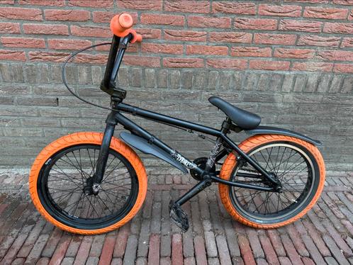 BMX Nova Flybike 18 inch zwart-oranje, Fietsen en Brommers, Fietsen | Crossfietsen en BMX, Gebruikt, 16 tot 20 inch, Staal, Ophalen