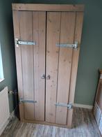 Steigerhouten kleding kast, Ophalen, Gebruikt