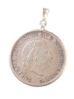 Hanger ketting 2 1/2 gulden 1964 Juliana, Ophalen of Verzenden, Overige materialen, Nederland