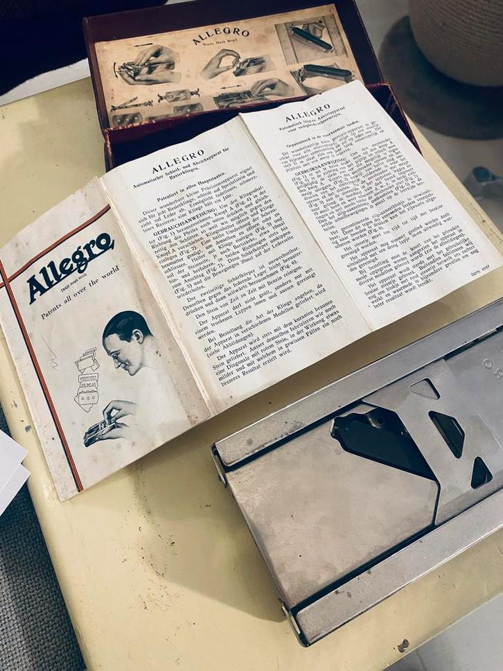 Antieke Allegro Scheermes Slijper - Zwitserland, Antiek en Kunst, Antiek | Gereedschap en Instrumenten, Ophalen of Verzenden