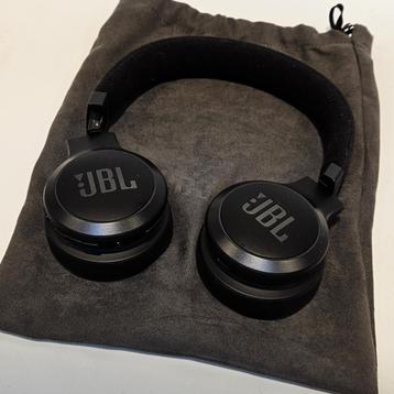 JBL Tune 670NC Zwart - Goede conditie beschikbaar voor biedingen