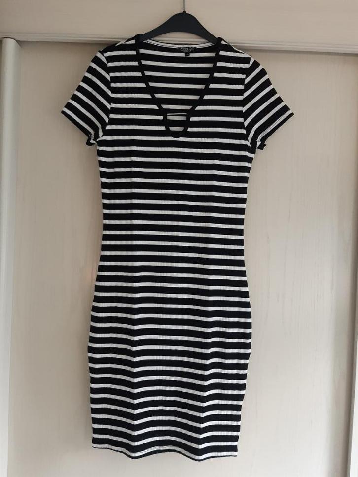 Te koop mooi nieuw jurkje van Coolcat, Kleding | Dames, Jurken, Nieuw, Maat 42/44 (L), Boven de knie, Ophalen of Verzenden
