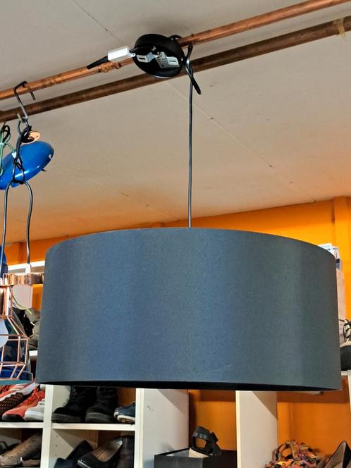 Zwarte Hanglamp - Stijlvol en Sfeervol, Huis en Inrichting, Lampen | Hanglampen, Gebruikt, Minder dan 50 cm, Metaal, Stof, Ophalen
